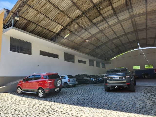 Galpão / Barracão para alugar, no bairro Itamarati em Petrópolis