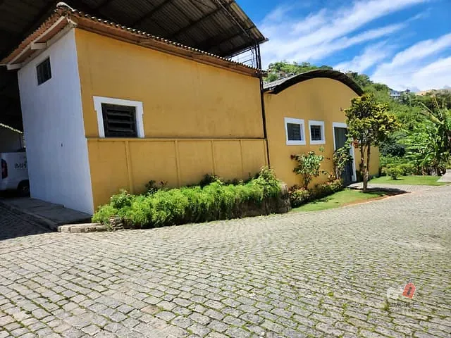 Galpão / Barracão para alugar, no bairro Itamarati em Petrópolis