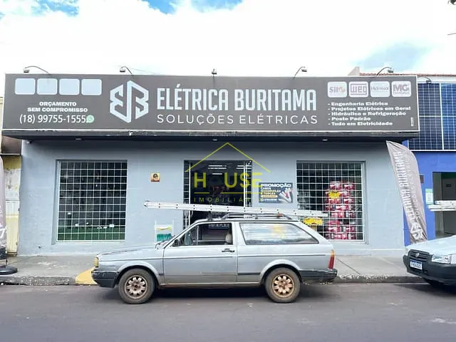 Galpão / Barracão à venda, no bairro Centro em Buritama