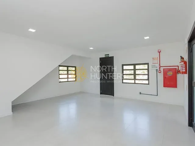 Galpão / Barracão com 600m², para alugar, no bairro Itinga em Joinville