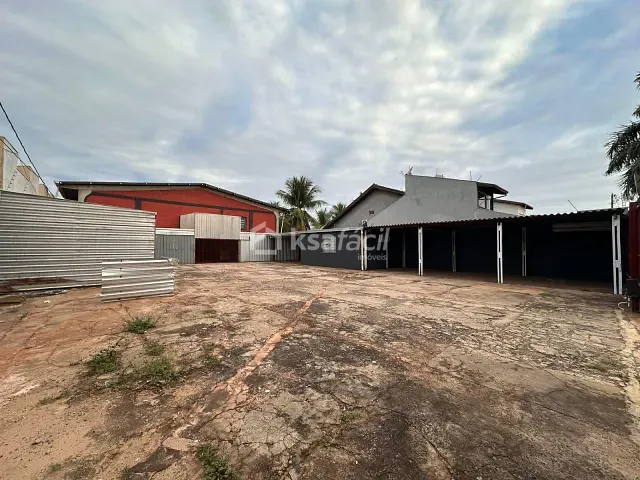 Galpão / Barracão com 1000m², à venda ou para alugar, no bairro Santo Antônio em Campo Grande