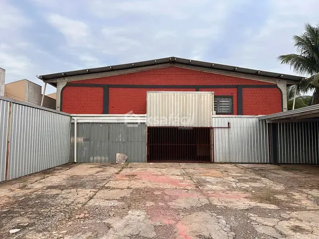 Galpão / Barracão com 1000m², à venda ou para alugar, no bairro Santo Antônio em Campo Grande