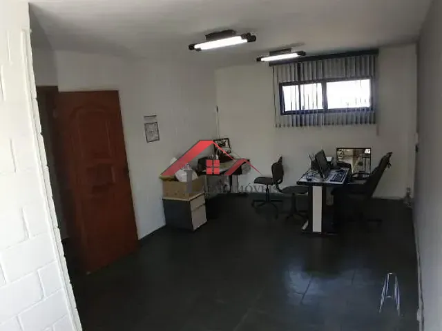 Galpão / Barracão com 286m², à venda, no bairro Cerâmica em São Caetano do Sul