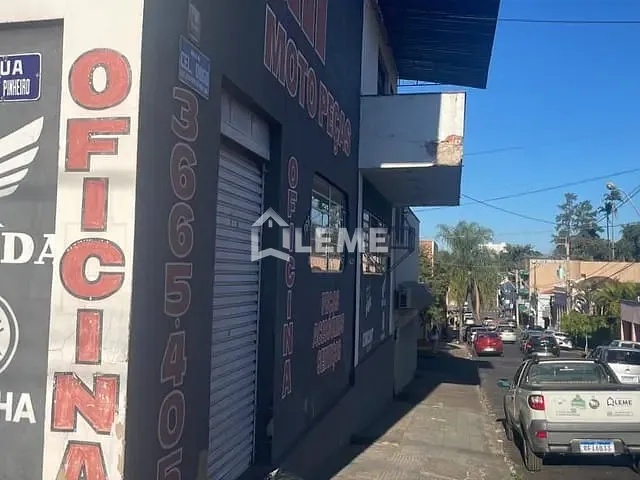 Galpão / Barracão à venda ou para alugar, no bairro Centro em Mococa