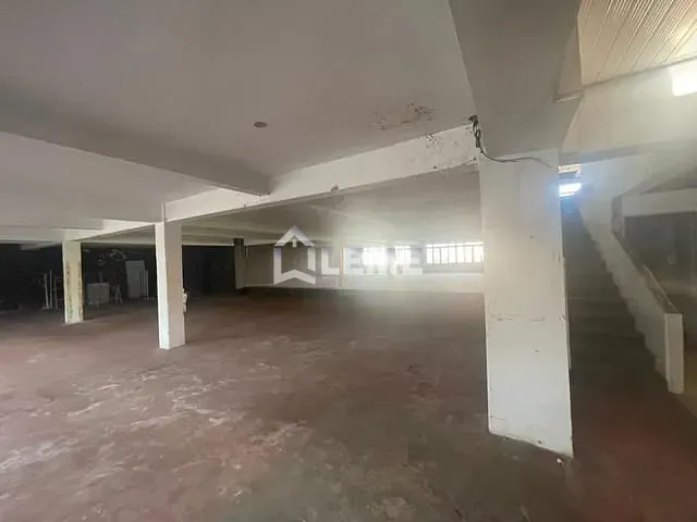 Galpão / Barracão à venda ou para alugar, no bairro Centro em Mococa