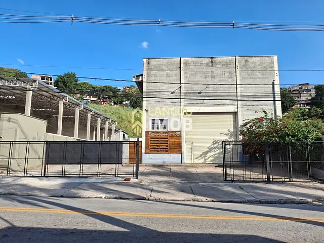 Galpão / Barracão com 4000m², para alugar, no bairro São Roberto (Jordanésia) em Cajamar