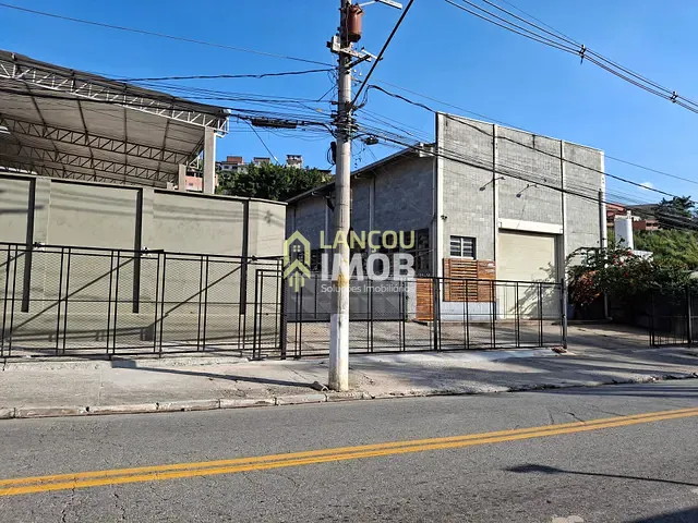 Galpão / Barracão com 4000m², para alugar, no bairro São Roberto (Jordanésia) em Cajamar