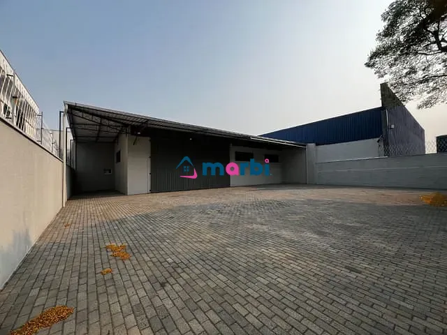 Galpão / Barracão com 723m², para alugar, no bairro Jardim Glória em Americana