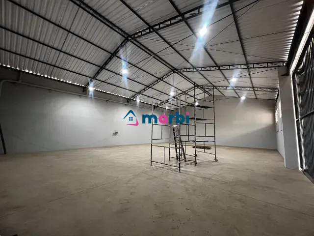 Galpão / Barracão com 723m², para alugar, no bairro Jardim Glória em Americana