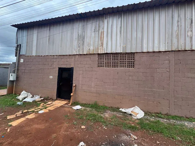 Galpão / Barracão para alugar, no bairro Expansul em Aparecida de Goiânia