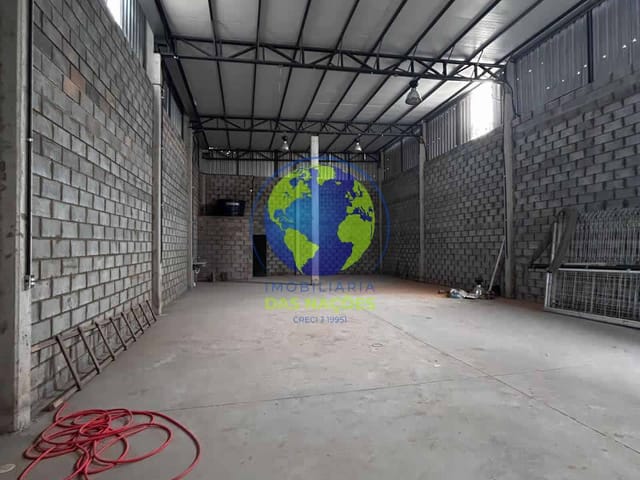 Galpão / Barracão com 250m², para alugar, no bairro Parque Residencial das Nações Indígenas em Cuiabá