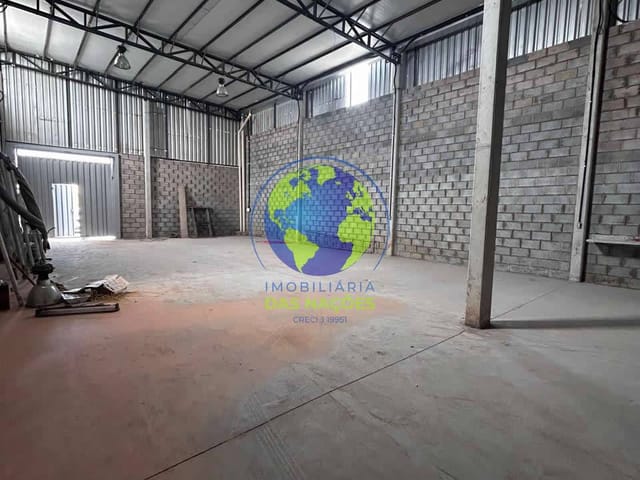 Galpão / Barracão com 250m², para alugar, no bairro Parque Residencial das Nações Indígenas em Cuiabá