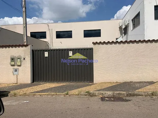 Galpão / Barracão com 528m², à venda, no bairro Centro em Capivari