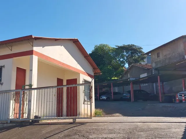 Galpão / Barracão para alugar, no bairro Centro em Vassouras