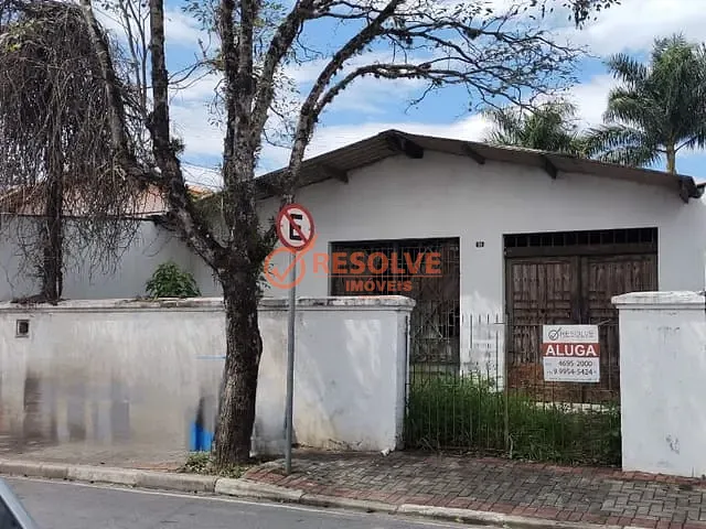 Galpão / Barracão com 240m², à venda ou para alugar, no bairro Centro em Guararema