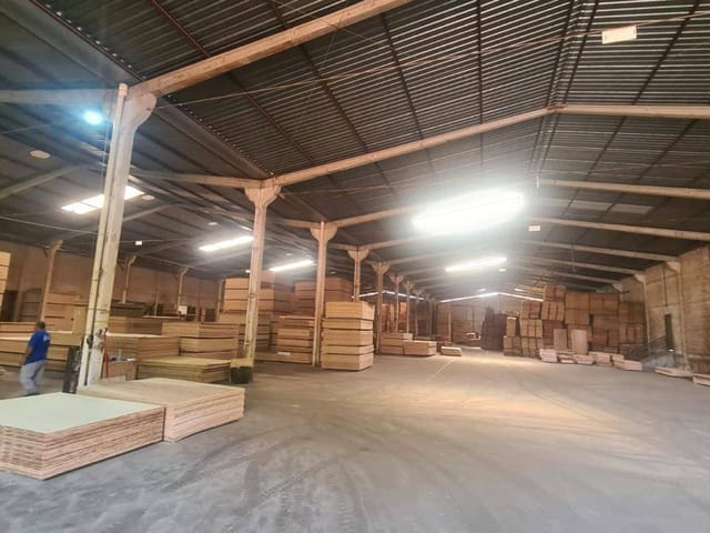 Galpão / Barracão com 4100m², para alugar, no bairro Vila Cidade Morena em Campo Grande