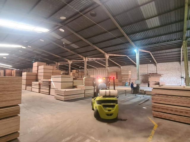 Galpão / Barracão com 4100m², para alugar, no bairro Vila Cidade Morena em Campo Grande