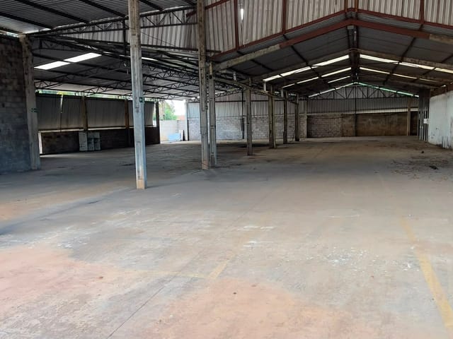 Galpão / Barracão com 4100m², para alugar, no bairro Vila Cidade Morena em Campo Grande