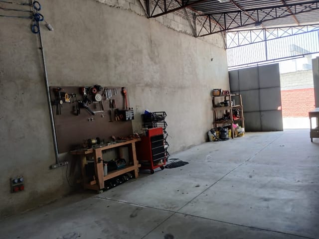 Galpão / Barracão com 872m², à venda, no bairro Barranco em Taubaté