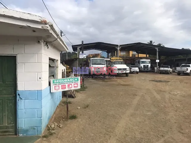 Galpão / Barracão à venda, no bairro Nova Itabuna em Itabuna