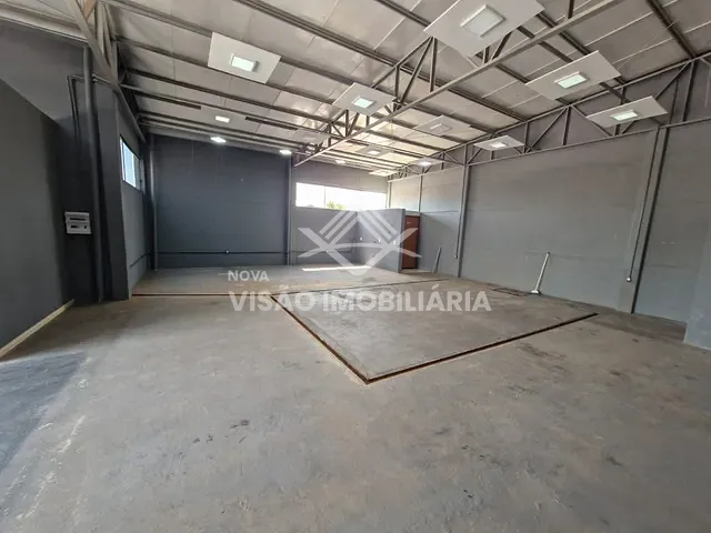 Galpão / Barracão com 174m², para alugar, no bairro JARDIM CELESTE em Sinop