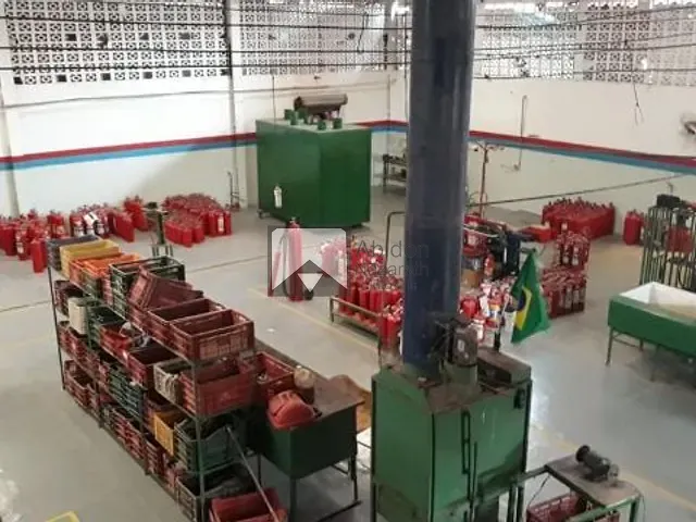 Galpão / Barracão à venda, no bairro Retiro São Joaquim em Itaboraí