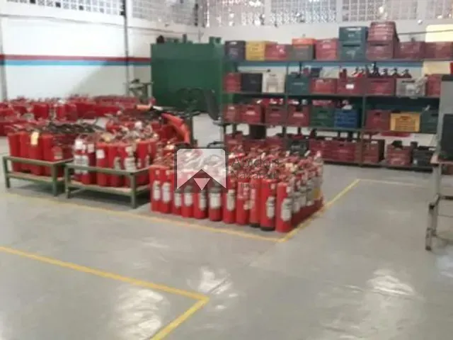 Galpão / Barracão à venda, no bairro Retiro São Joaquim em Itaboraí