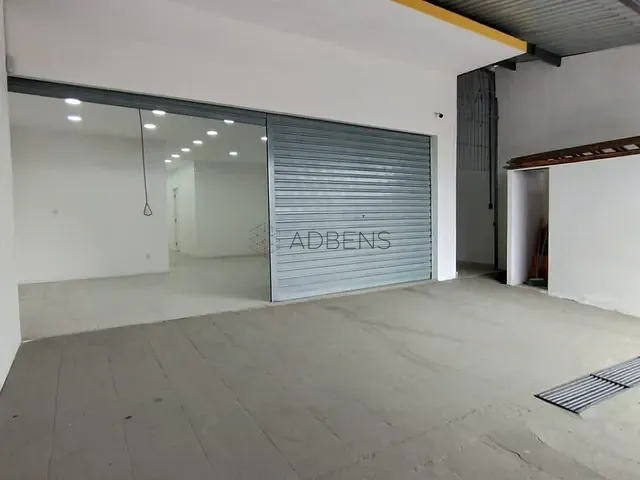 Galpão / Barracão com 250m², à venda, no bairro Jardim São Luís em São Paulo