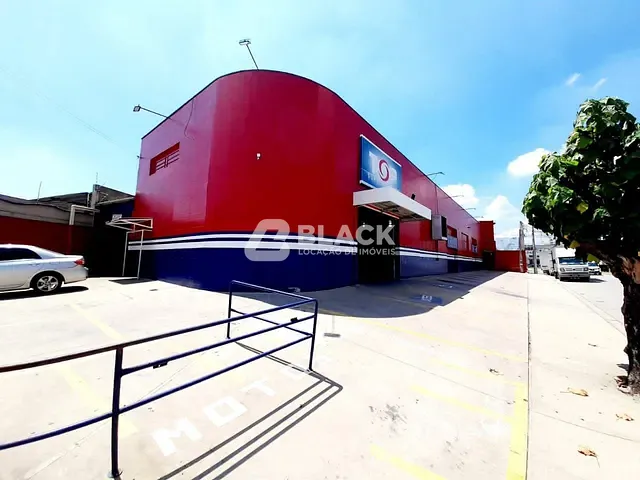 Galpão / Barracão com 881m², para alugar, no bairro Jardim Sao Paulo em Sorocaba