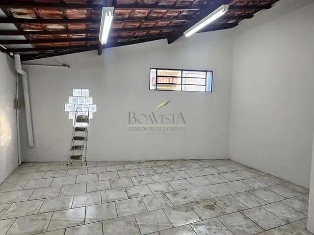 Galpão / Barracão à venda ou para alugar, no bairro Centro em Piracaia
