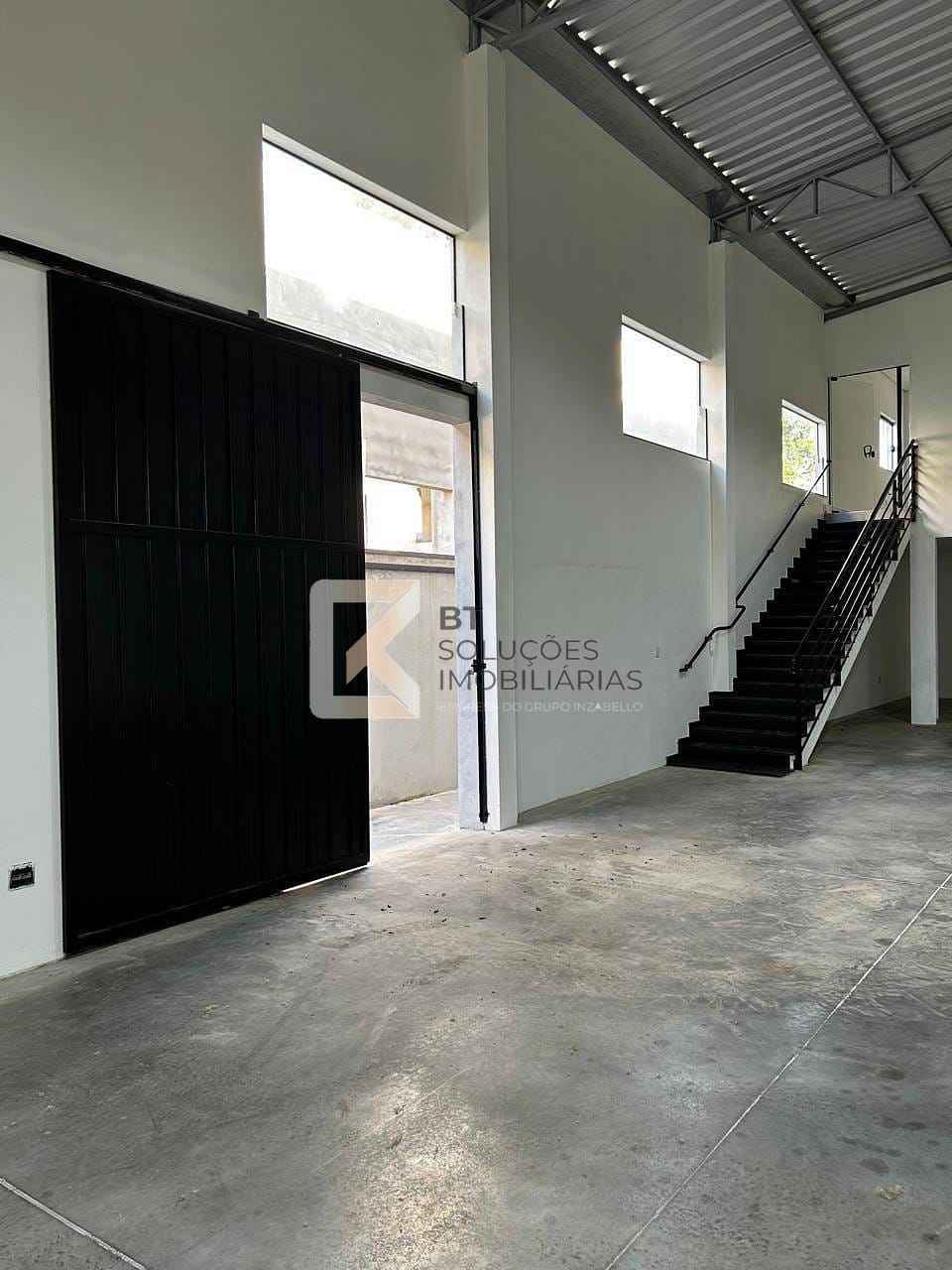 Depósito-Galpão-Armazém para alugar, 530m² - Foto 3