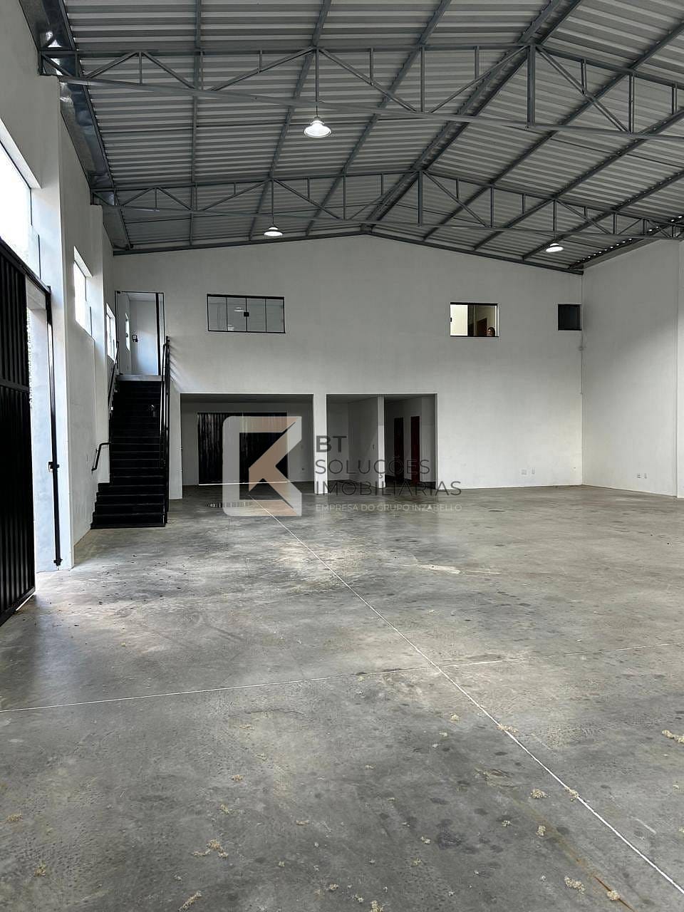 Depósito-Galpão-Armazém para alugar, 530m² - Foto 5