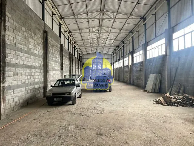 Galpão / Barracão com 2068m², para alugar, no bairro Vila Dirce em Carapicuíba