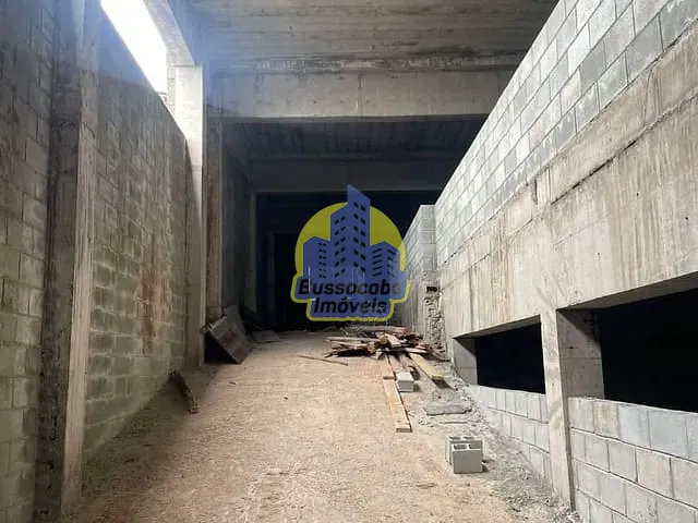 Galpão / Barracão com 2068m², para alugar, no bairro Vila Dirce em Carapicuíba