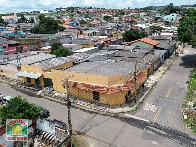 Galpão / Barracão com 496m², à venda, no bairro Conjunto Habitacional Vila União em Anápolis