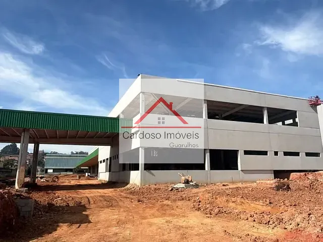 Galpão / Barracão com 18000m², para alugar, no bairro Bonsucesso em Guarulhos