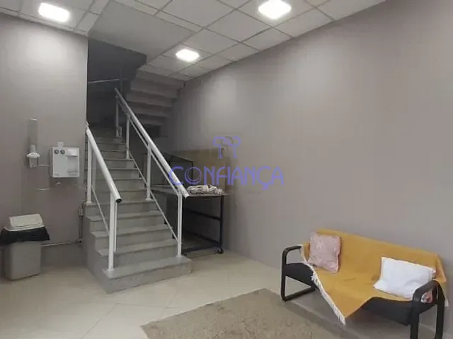 Galpão / Barracão com 231m², à venda, no bairro Campo Grande em Rio de Janeiro