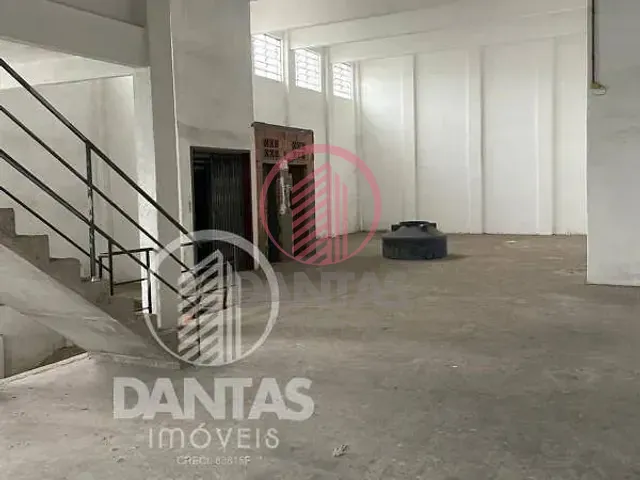 Galpão / Barracão com 780m², à venda, no bairro Veloso em Osasco