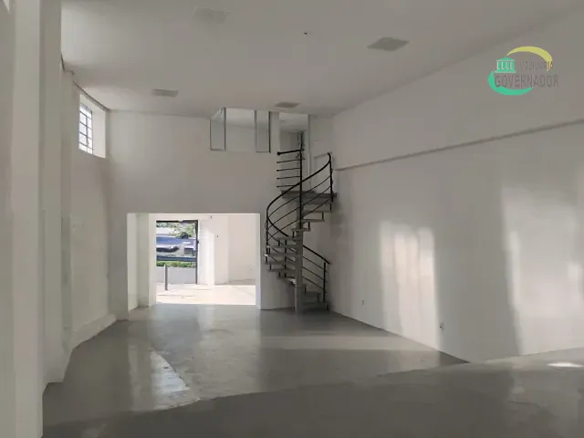 Galpão / Barracão com 240m², para alugar, no bairro Jardim Santa Izabel em Hortolândia