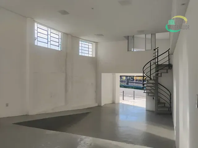 Galpão / Barracão com 240m², para alugar, no bairro Jardim Santa Izabel em Hortolândia