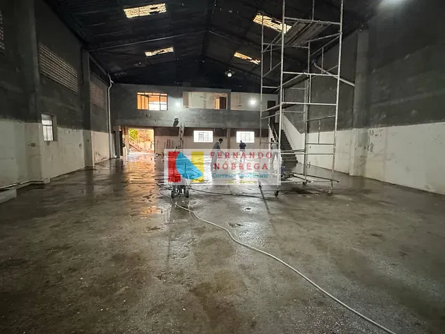 Galpão / Barracão com 1000m², para alugar, no bairro Vila Amália (Zona Norte) em São Paulo