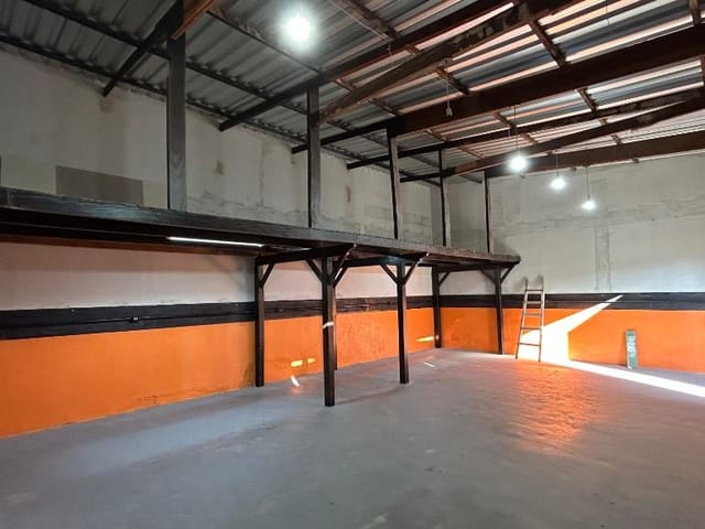 Foto do Galpão / Barracão - Galpão para alugar, 75 m² por R$ 2.225,00/mês - Vila Letônia - São José dos Campos/SP | INDEPENDENCE NEGOCIOS IMOBILIARIOS LTDA