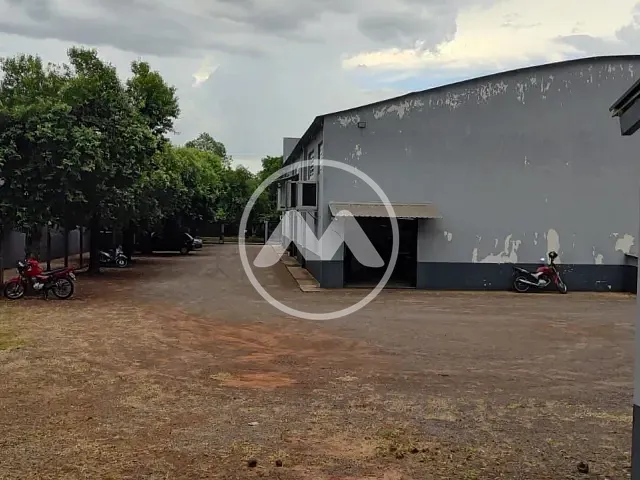 Galpão / Barracão com 30000m², para alugar, no bairro Parque Industrial em Cianorte