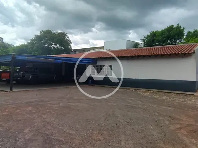 Galpão / Barracão com 30000m², para alugar, no bairro Parque Industrial em Cianorte