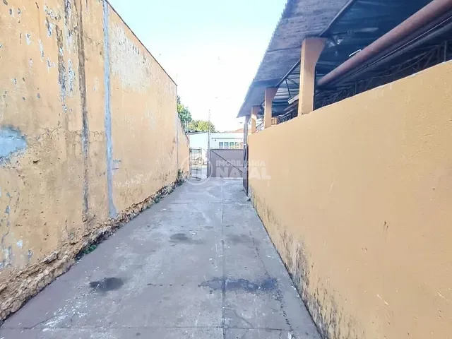 Galpão / Barracão com 448m², à venda, no bairro Centro em Londrina