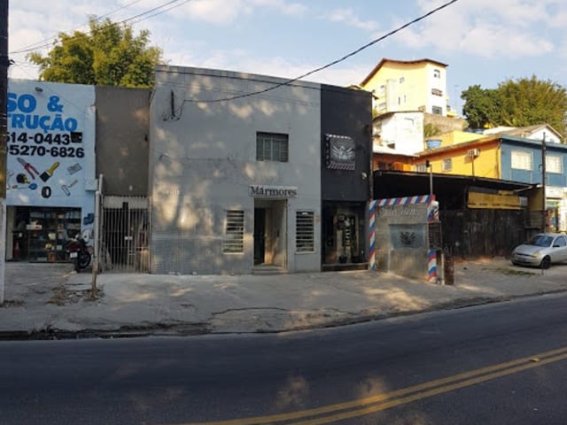 Galpão / Barracão com 312m², à venda, no bairro Parque Guarapiranga em São Paulo