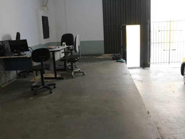 Galpão / Barracão com 369m², à venda, no bairro Carlos Prates em Belo Horizonte