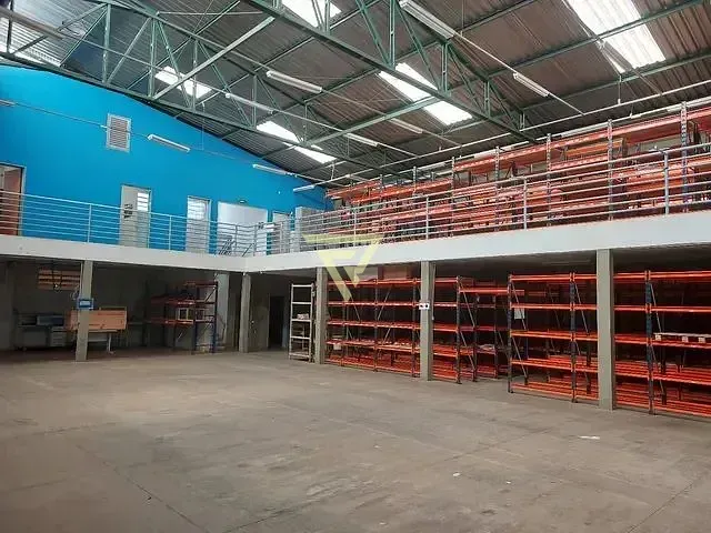 Galpão / Barracão com 800m², à venda, no bairro Jardim Roberto Benedetti em Ribeirão Preto