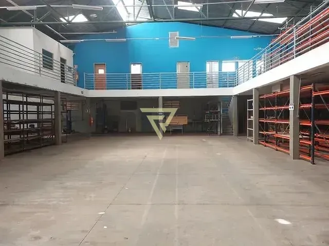 Galpão / Barracão com 800m², à venda, no bairro Jardim Roberto Benedetti em Ribeirão Preto