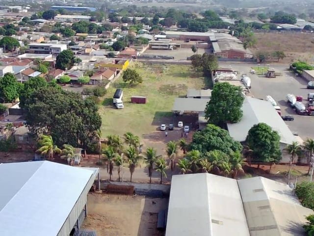 Galpão / Barracão com 3500m², para alugar, no bairro Vila Cidade Morena em Campo Grande